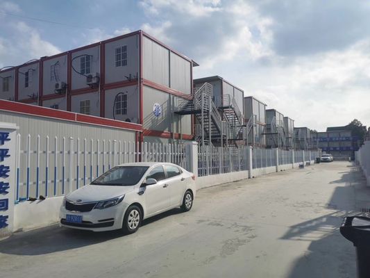 অ্যান্টি-সিসমিক পোর্টেবল সাইট অফিস কনটেইনার ফ্ল্যাট প্যাক কেবিন 20ft 40ft